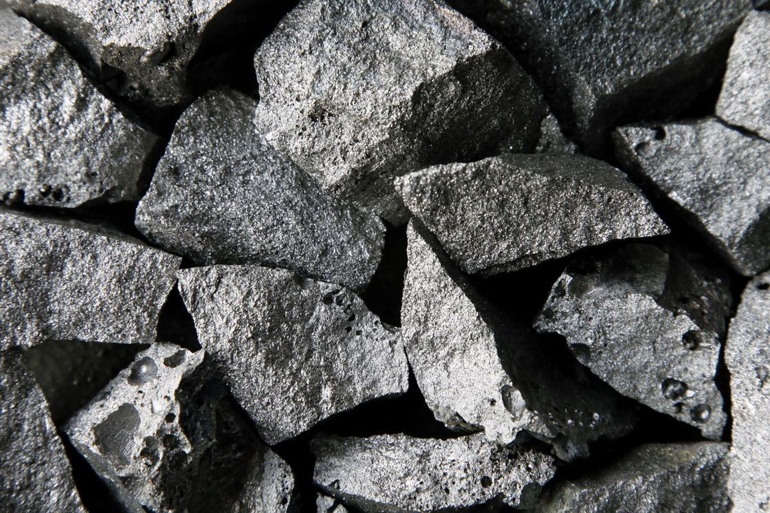 FeCr 55% 65% C4.0 Medium Carbon Ferro Chrome Iron Ore Foundry Grade Flux