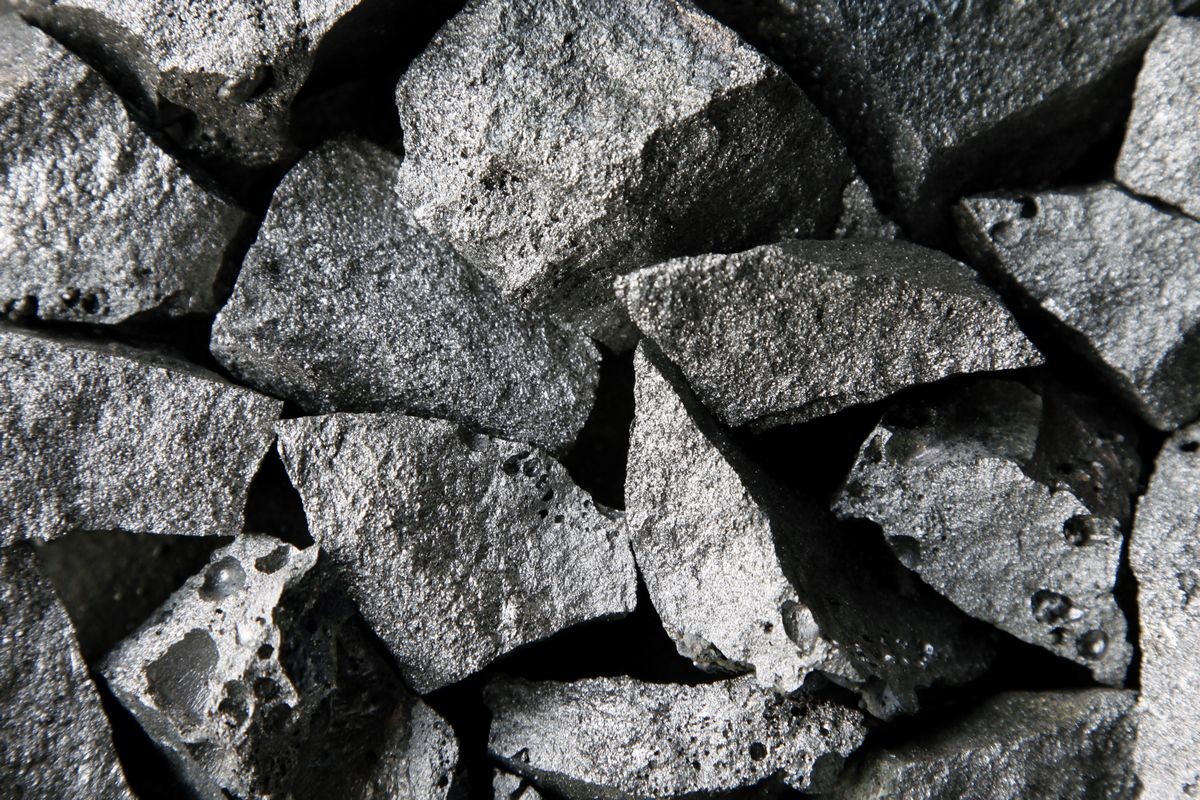 FeCr 55% 65% C4.0 Medium Carbon Ferro Chrome Iron Ore Foundry Grade Flux